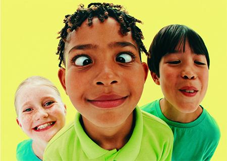 斗鸡眼如何预防和治疗,预防宝宝斜视斗鸡眼