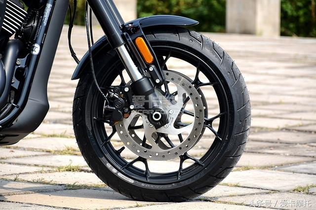 哈雷streetrod,这不是你原版视频