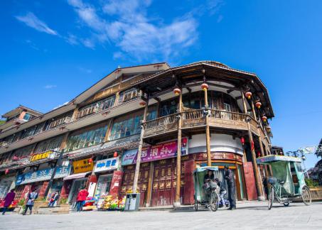 四川松潘古城雪后犹如童话世界,四姑娘山松潘古城