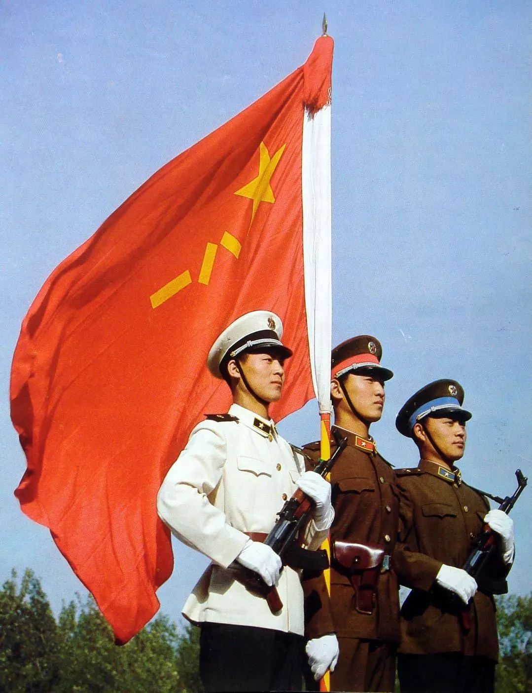 中国各种军衔的军装,60年代军衔制军装