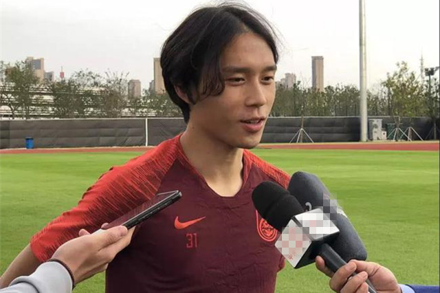 里皮迎反扑良机！国足集训营暗中助力，两新人公开表达雄心