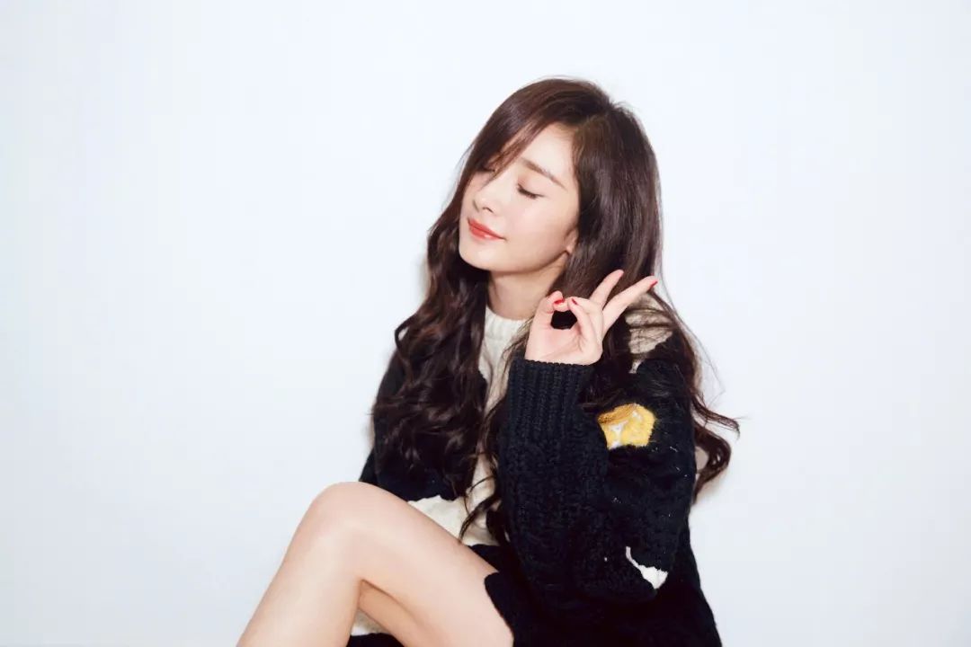 杨幂发际线后移造型,杨幂发际线后移现状