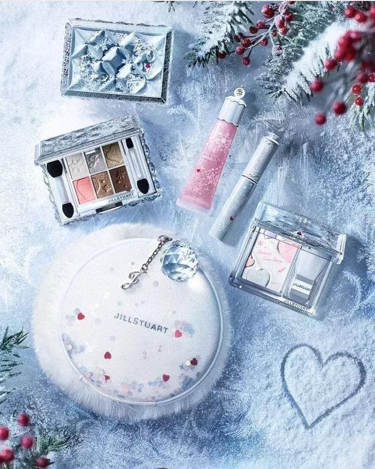精选这5款圣诞限定彩妆,准备好你的钱