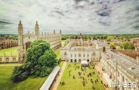 英国和美国留学费用哪个高,英国留学和香港留学的区别