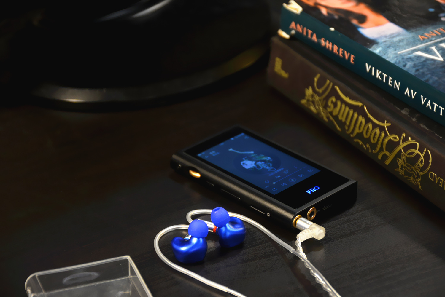 罕见六单元圈铁，线材可换，风格能调，BGVPDMG发烧级耳机体验