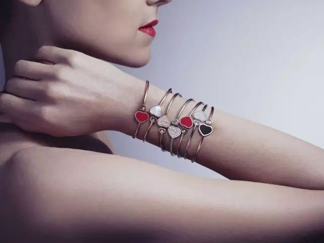 lv把迪奥收购了,LV母公司一季度销售额