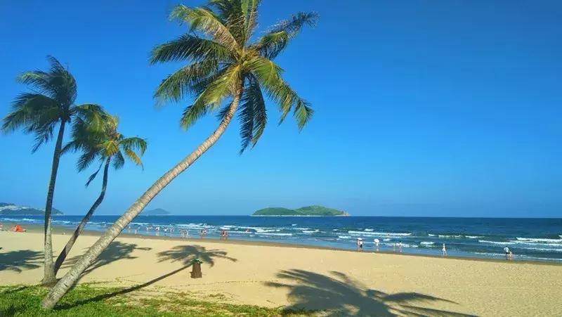 海南万宁日月湾冲浪攻略,海南日月湾冲浪