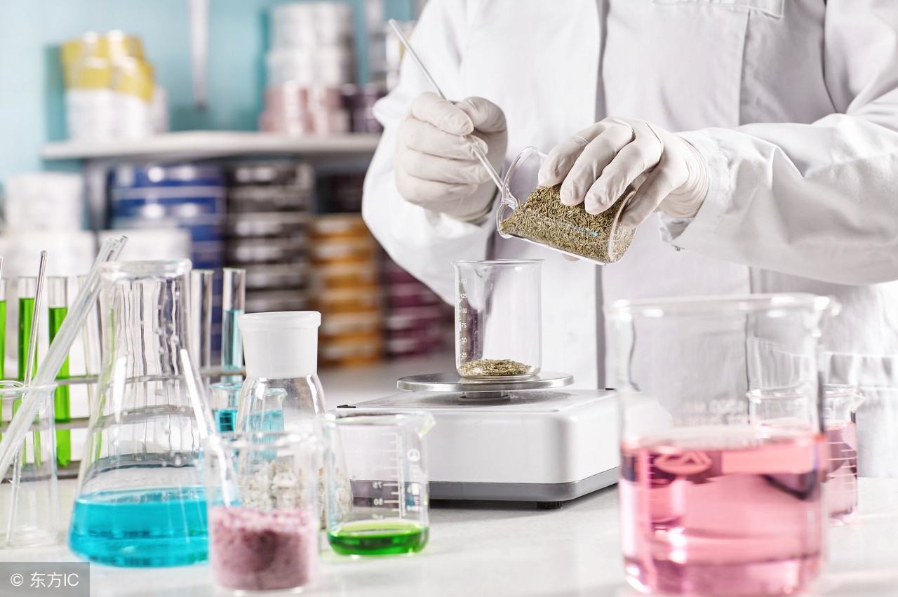 明明才十几岁皮肤却像几十岁的人,脸部抗老冻龄步骤