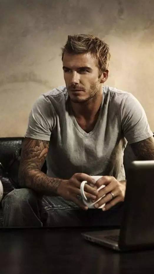 足坛上有多少人用7号,足球场上的7号