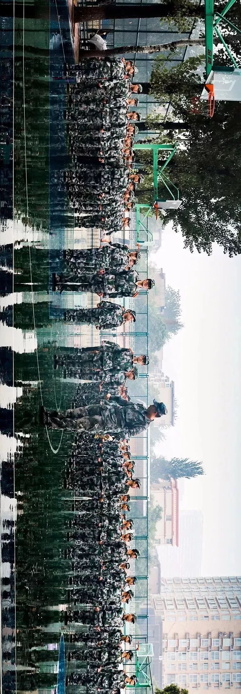 学生军训整齐划一的军姿,军训军姿