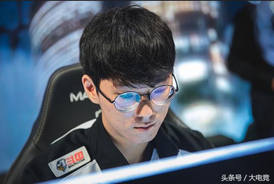 S8小组赛首日综述:LPL全胜,LCK战队翻车,遭欧洲大佬“*击狙**”!