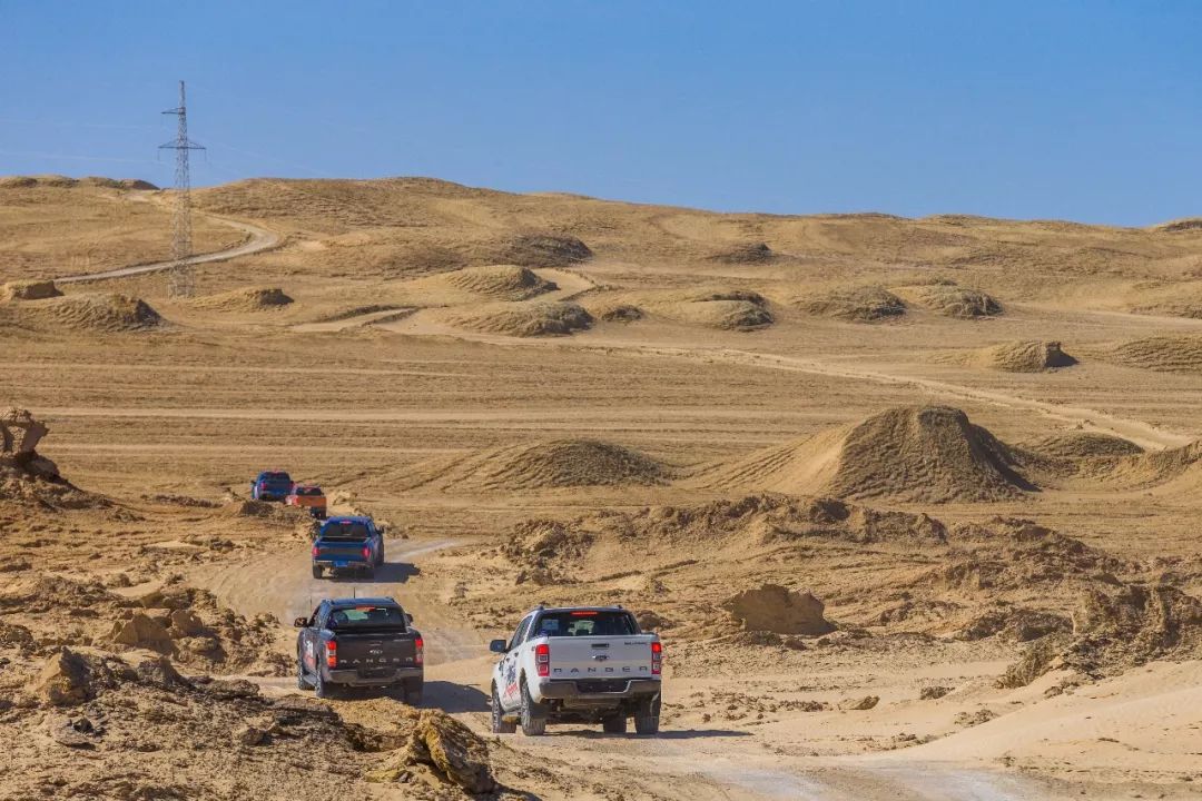 “失联”的2天里，车叔竟完成对美式皮卡生活的所有幻想