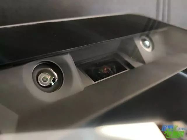 puppycube交互式投影仪评测:投影黑科技,桌面变触屏