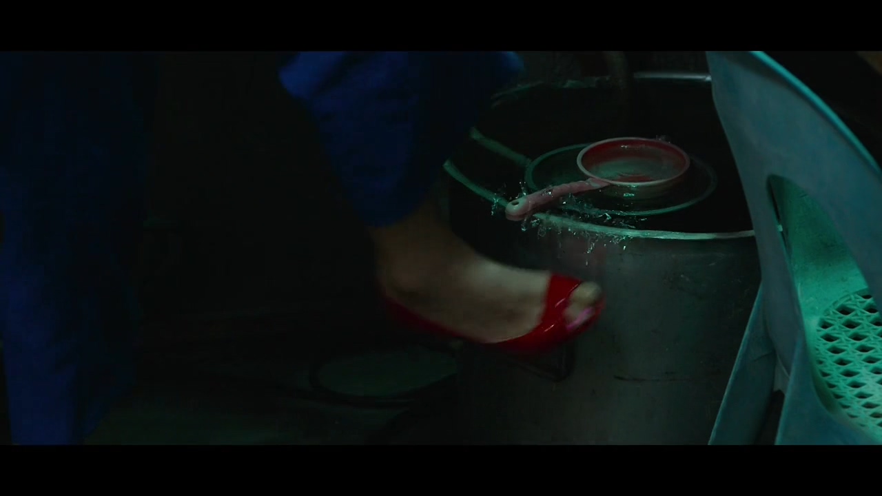 隔壁那人欠了巨额水费，人却失联了：韩国电影无尿点系列