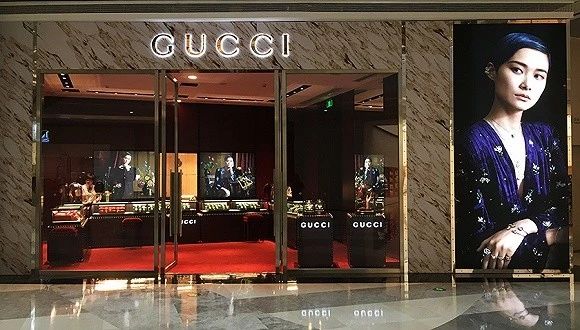 是什么人让LV、Gucci母公司突然走失200个亿？！