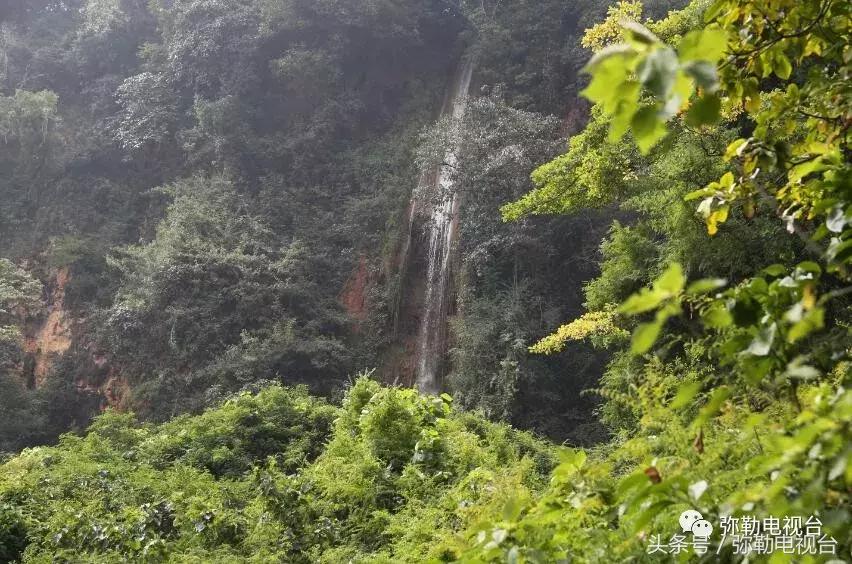 云南红河弥勒瀑布,弥勒滴水滩瀑布