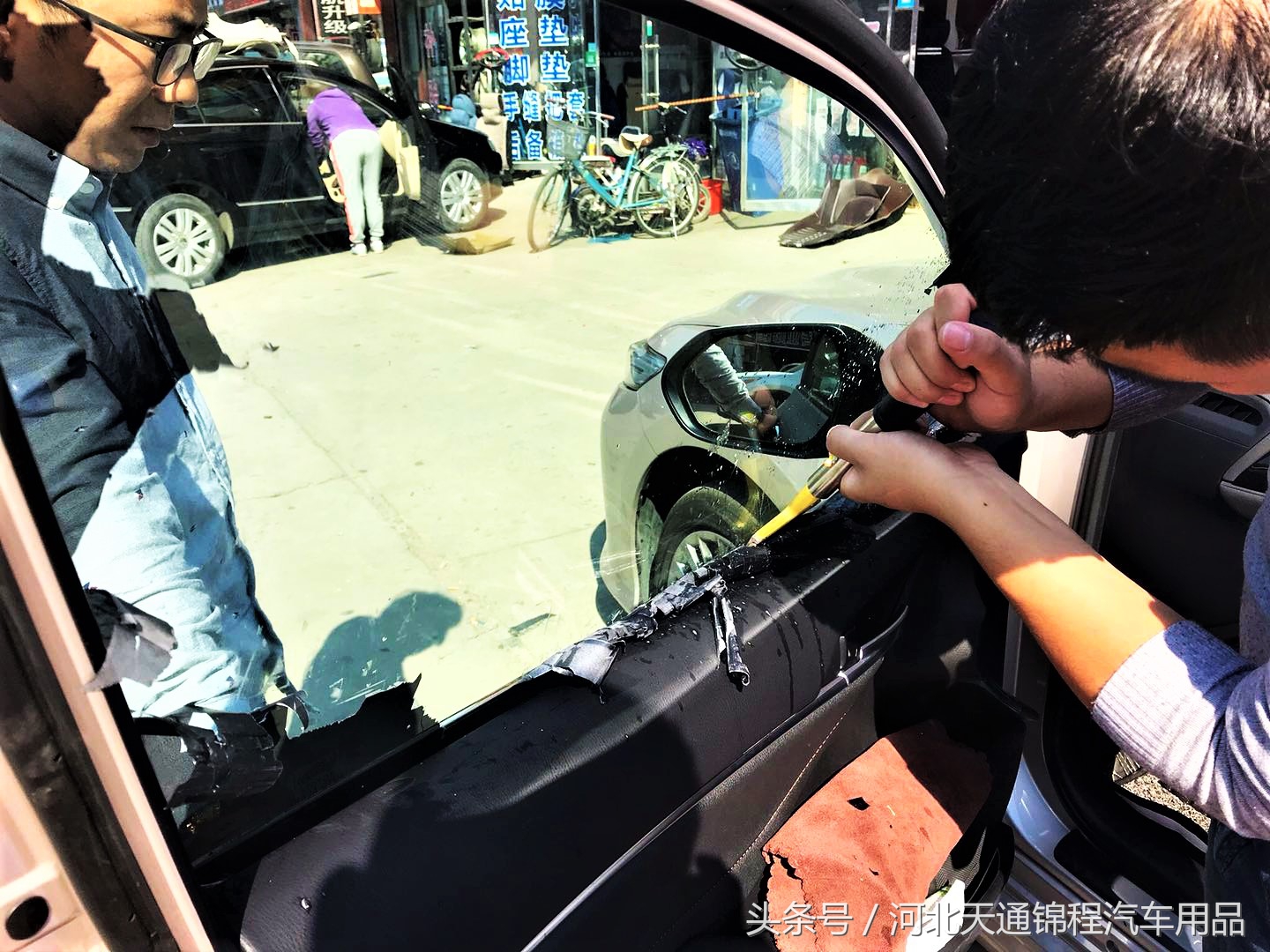 凯美瑞4s店送的膜质量怎么样,凯美瑞4s送的膜要贴吗