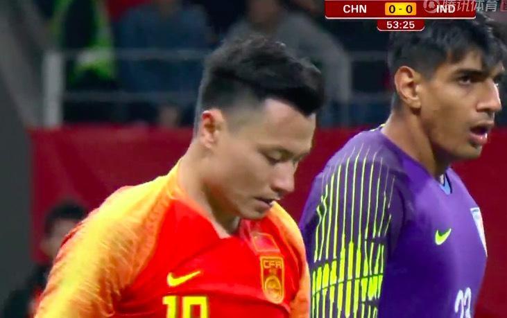 郜林空门踢飞瞬间,恭喜印度