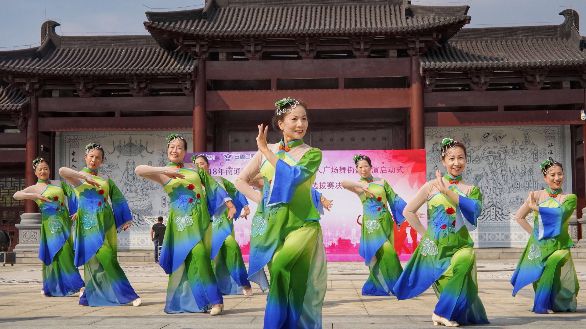 鑸炴灄楂樻墜瀵规墦,鑸炴灄楂樻墜杩囨嫑闆嗛敠