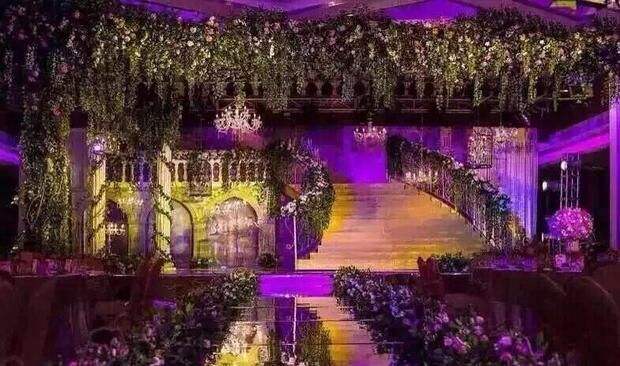 鍙嶇洰鎴愪粐鏄庢槦,鍗冧竾绮変笣鍒嗛亾鎵暢