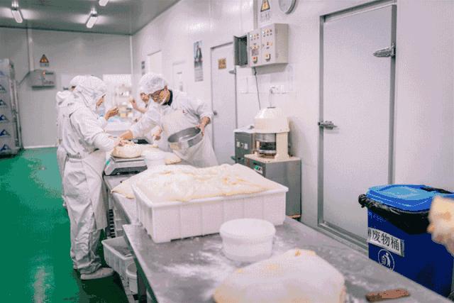 开一个小型的蛋糕店好做吗,怎样低成本开蛋糕店