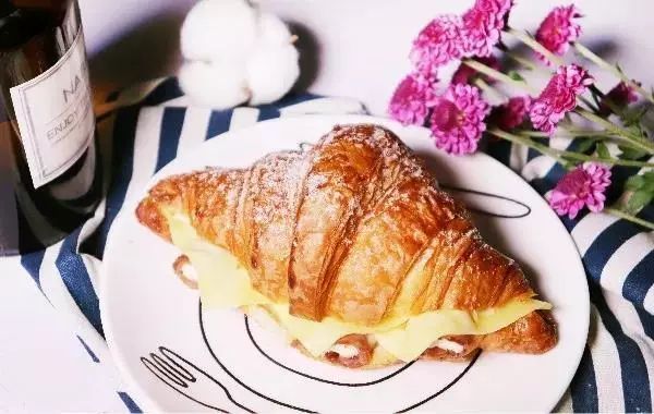 想买包？不用存钱不用代购！乐峰限量包包免费送，展开吸包大计！