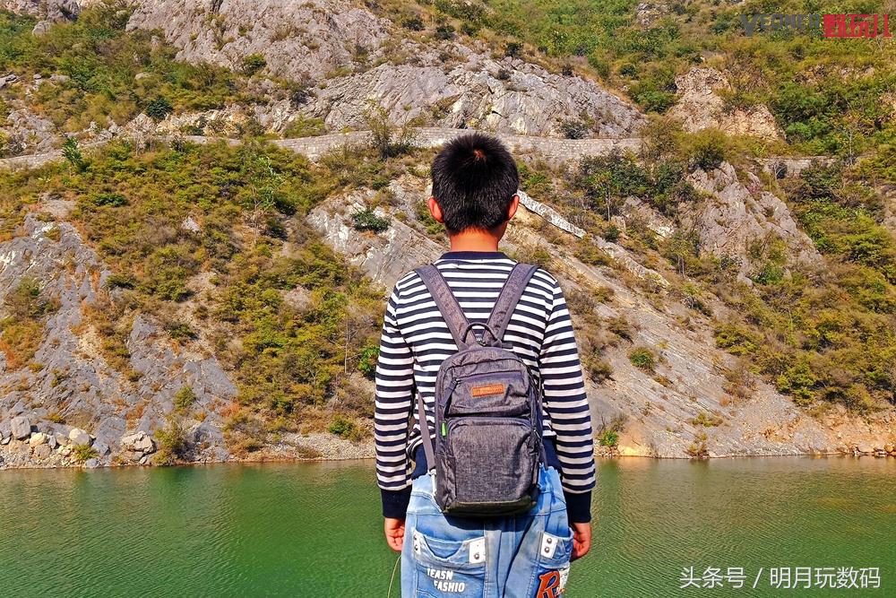 探路者夏季轻便双肩背包,探路者双肩背包测评