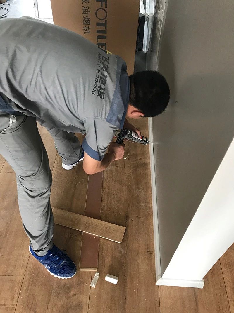 装修用的玻璃胶有甲醛吗,装修玻璃胶有甲醛含量