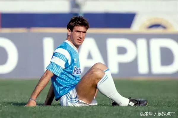 曼联队长坎通纳霸气庆祝,坎通纳曼联国王