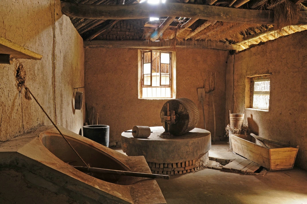 山泉瀑布打卡,山泉溪流旅游攻略