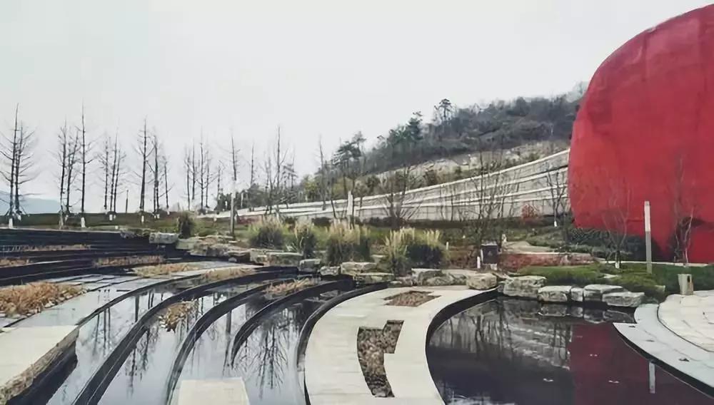 秋意浓，又到了泡温泉的好时节！南京汤山可真是个泡温泉的好地方