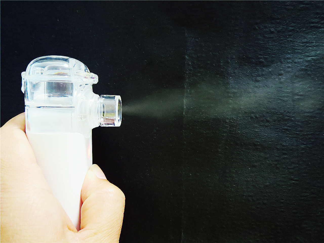 「超逸酷玩」拥有九安微网雾化器自己在家轻松做雾化