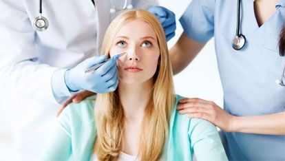 显老的鱼尾纹赶也赶不走？这种方法安全又见效！