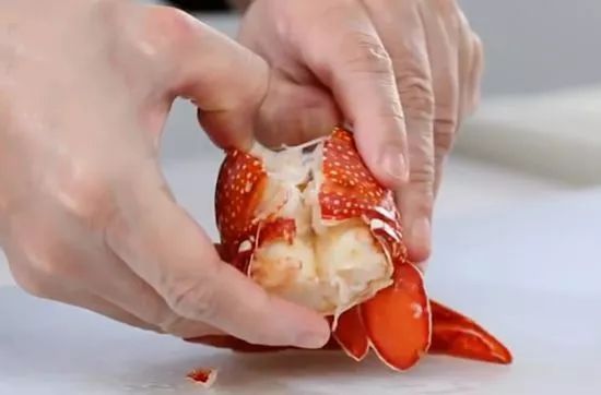 如何处理龙虾才是正确方法,龙虾活虾怎么处理最快又干净