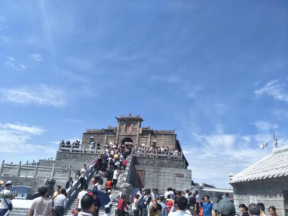 婀栧寳浜斿渤琛″北鍜屾箹鍗楃殑浜斿渤琛″北,浜斿渤琛″北鐨勮　灞卞湪鍝噷