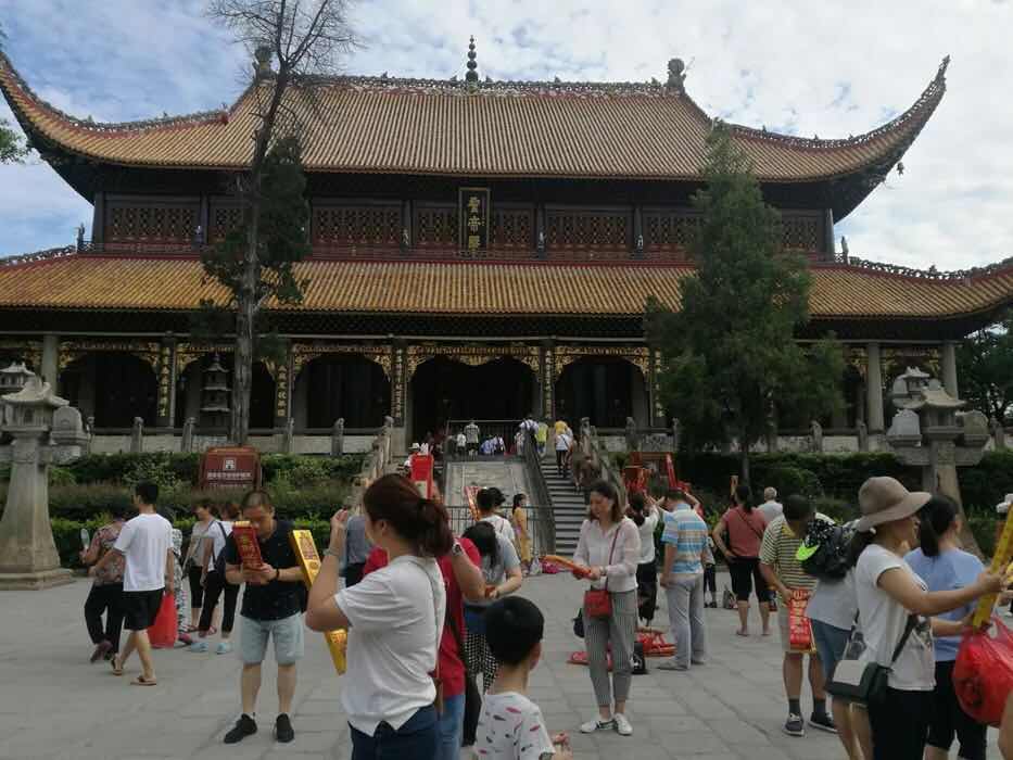 婀栧寳浜斿渤琛″北鍜屾箹鍗楃殑浜斿渤琛″北,浜斿渤琛″北鐨勮　灞卞湪鍝噷