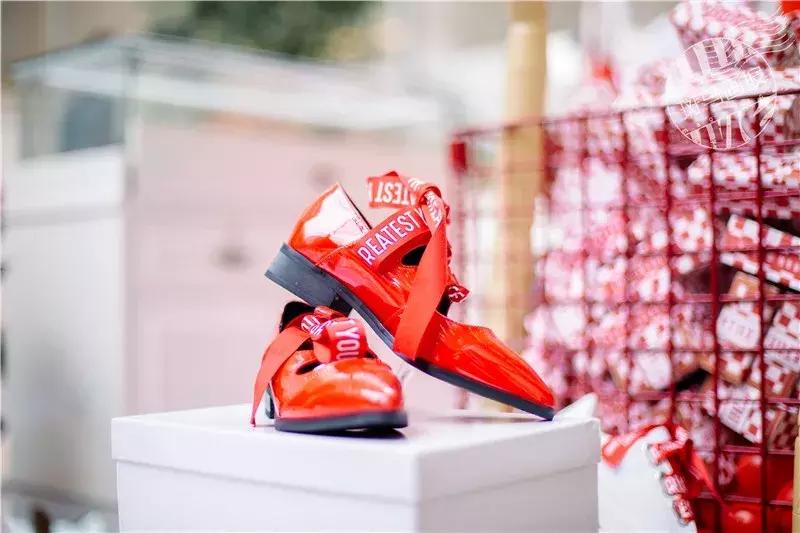 上海时装周潮流大秀,上海时装周快闪视频