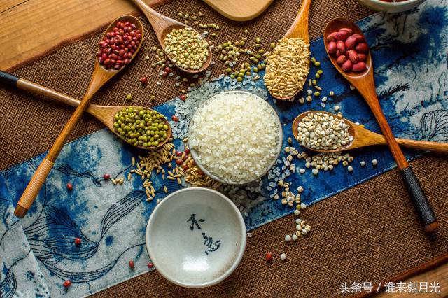 眉中间长痘痘是什么原因,眉中间长痘痘用什么药