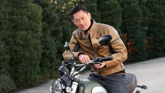 黄姓男演员全部名单,黄姓男明星名单大全