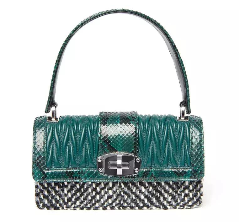 女人买包有哪些讲究,女人买包素材视频