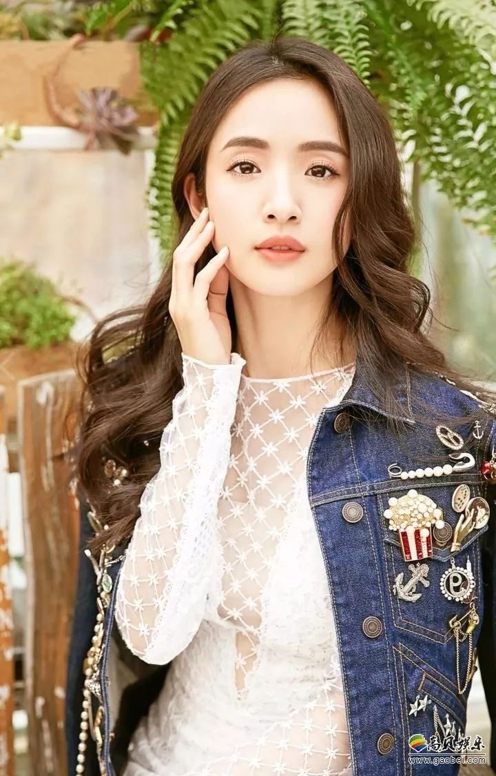 50岁女人脸大圆适合什么发型,脸大脖子短中年女士适合什么发型