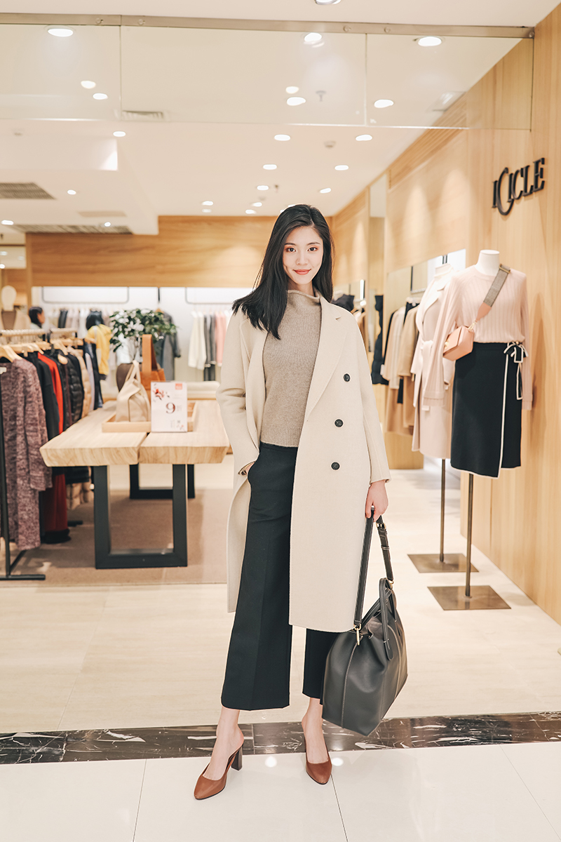 拍出仙女范儿的秘诀在这里,跟重庆美女学习一下秋冬穿搭吧