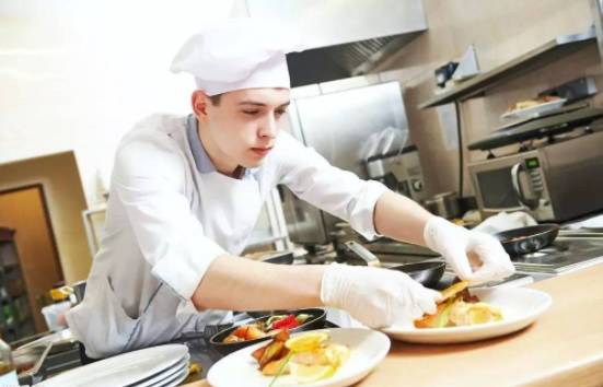 餐厅招人最新方法,餐饮招聘人员的技巧和方法