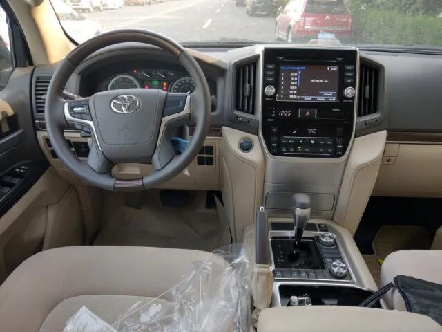 陆巡4600和5700有哪些优缺点,2019款陆巡中东版4600价格表