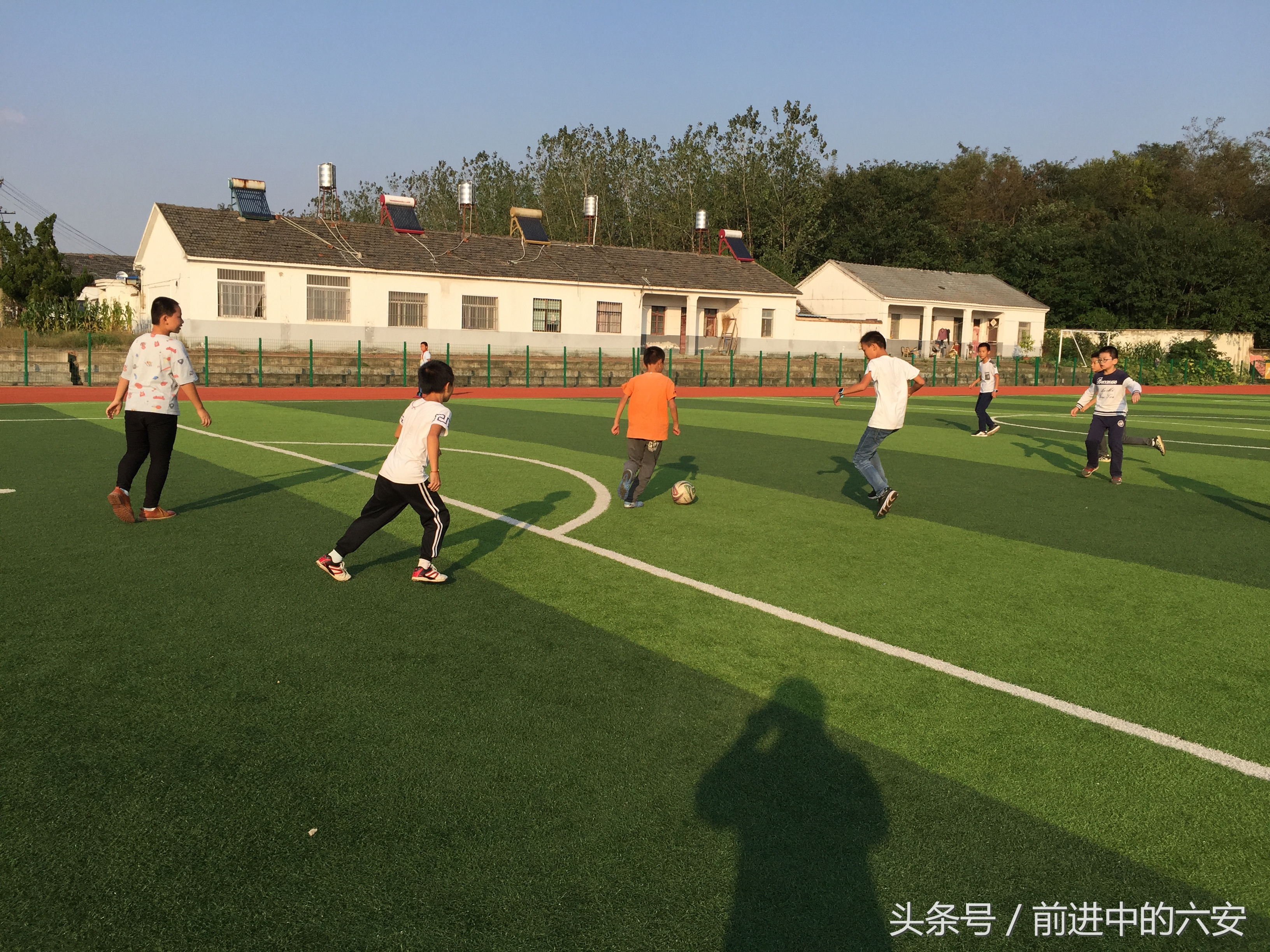 东桥镇中心学校老师,东桥中心小学足球队