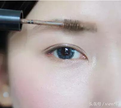 简单的淡妆化妆步骤轻松搞定,适合化妆初学者的化妆教程淡妆