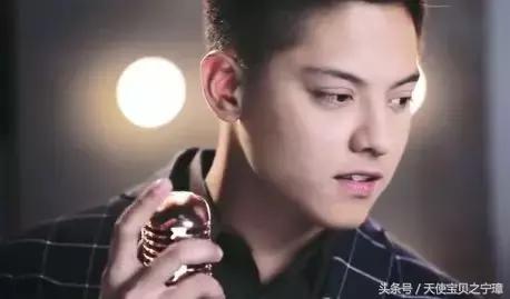 外媒评出全球最帅男子Top10，国内两名男星入选！有你家爱豆吗？