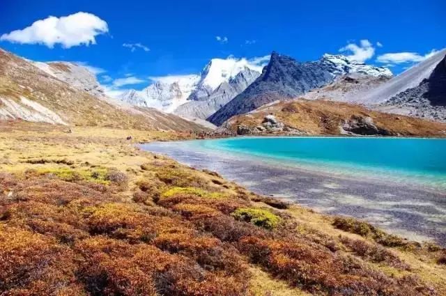 稻城亚丁旅游攻略 (西藏稻城亚丁美景)