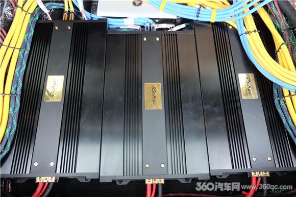 在这个歌航小盒子的带领下这伙音响拿了MECA合肥站最高组别冠军