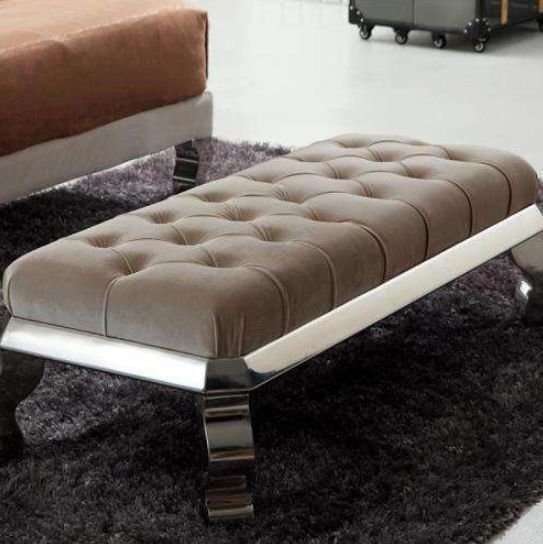 床尾的木凳为什么叫春凳,酒店的床尾有个长条凳是何用